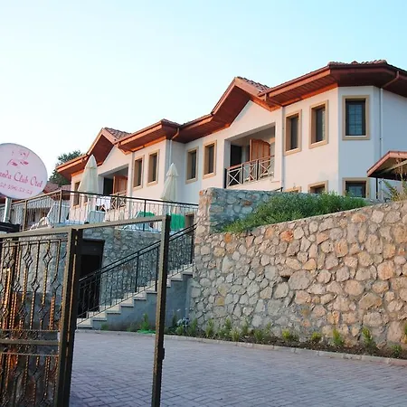 Saranda Butik 2*