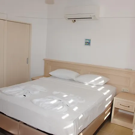 Hotell Saranda Butik 2*